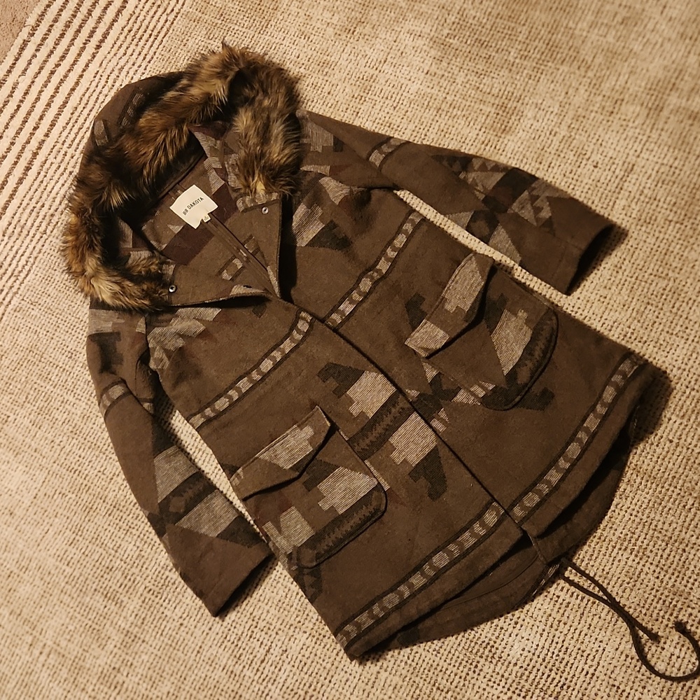 BB Dakota southwest blanket jacket size S